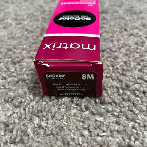 Matrix SoColor 8M - Picture 2 of 2